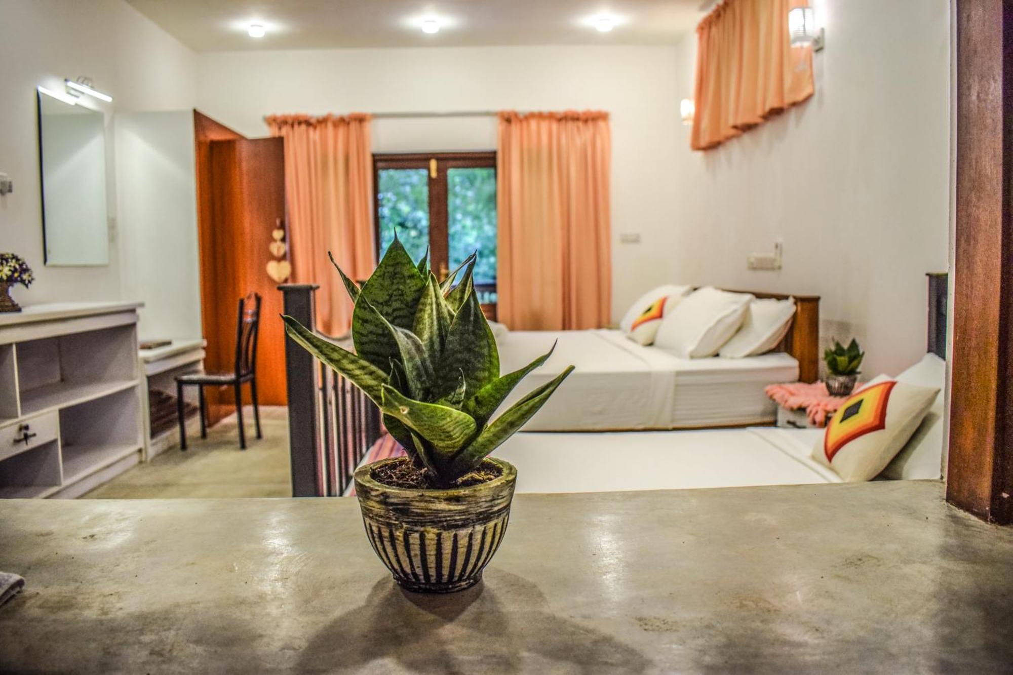 Lawrence Villa Weligama Exterior foto